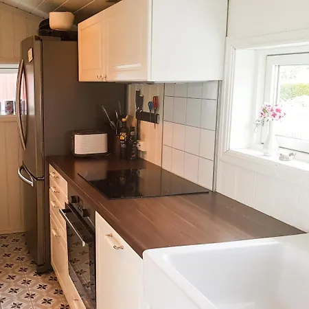 Holiday home Cozy Seaside With Beachfront In Fulgevik